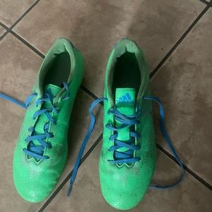 Adidas womens sz 9 soccer cleats